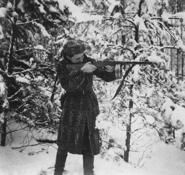 Pictures of Resistance: The Wartime Photographs of Jewish Partisan Faye Schulman